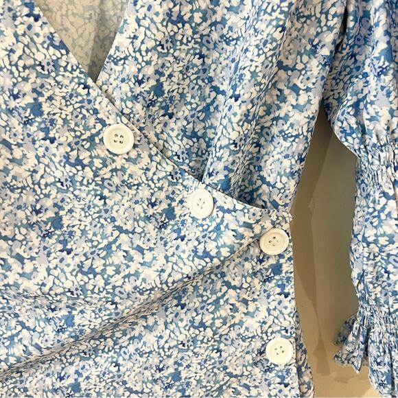 Spring Time in Brooklyn Floral Blue Wrap Mini Dress Silk Blend Woman’s size S - Picture 4 of 11